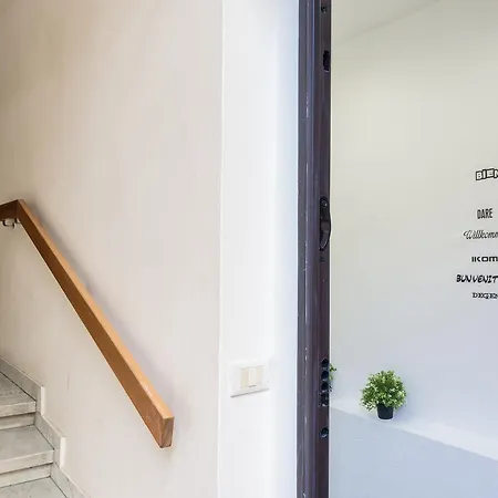 Piermarini Flexyrent * Milan